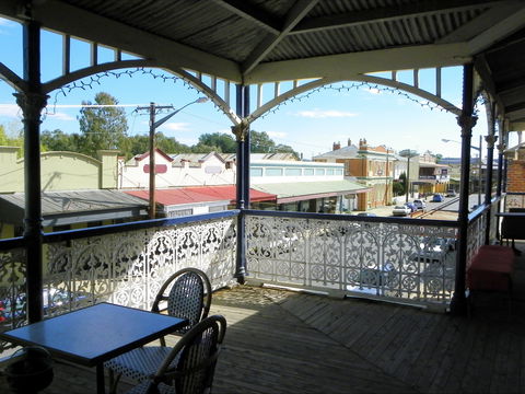 Canowindra Old Vic Inn - Accommodation Tasmania 1