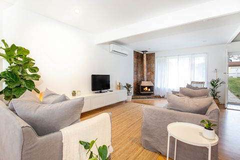 Home At Callala - Callala Beach, Jervis Bay - Accommodation Tasmania 0