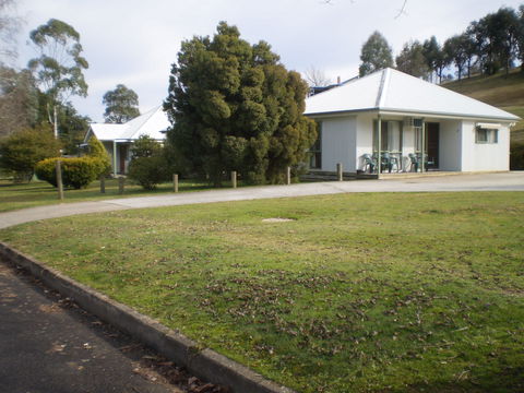 Khancoban Rose Holiday Units - Accommodation Tasmania 1