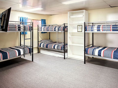 Reindeer Ski Club - Accommodation Tasmania 0
