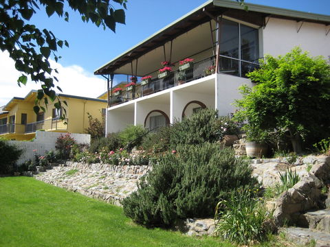 Sages Haus Bed And Breakfast - Accommodation Tasmania 1