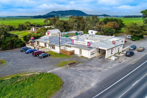 The Bellum Hotel - Accommodation Tasmania 1