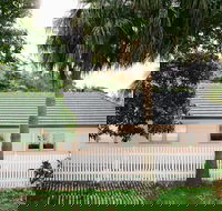 The Palm Cottage at Coledale Beach - Accommodation Tasmania