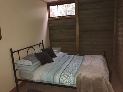 13 Broadbeach Drive, Carrickalinga - Accommodation Tasmania 2