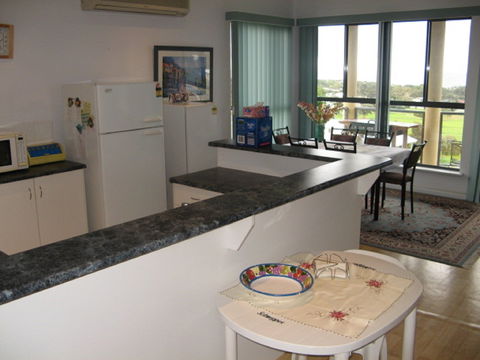 31 Stacey Drive, Carrickalinga - Accommodation Tasmania 2