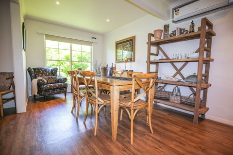 Abbeville - Accommodation Tasmania 2