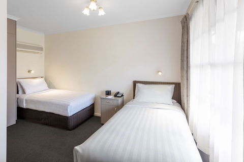 Best Western Olde Maritime - Accommodation Tasmania 1