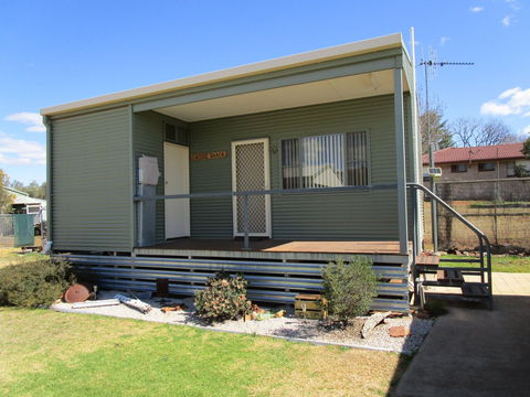 Caddy Shack Dunedoo - Accommodation Tasmania 0