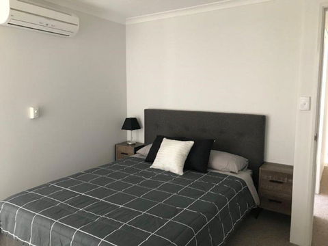 Canalside Family Getaway - Accommodation Tasmania 1