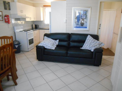 Clan Ranald Holiday Unit 2 - Accommodation Tasmania 2