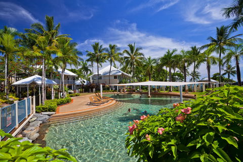 Coral Sands Beachfront Resort - Accommodation Tasmania 2