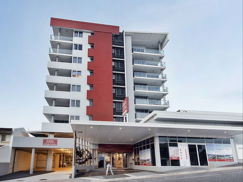 Curtis Central Apartments - Accommodation Tasmania 0