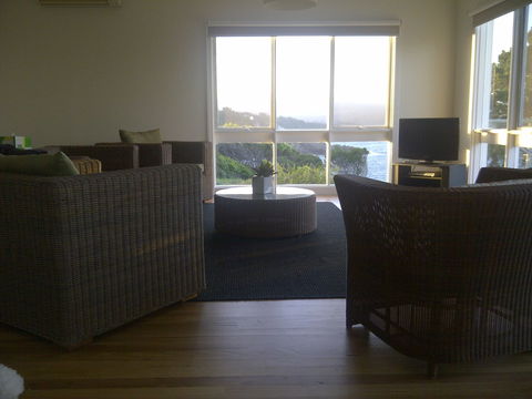 Eden Oceanview - Accommodation Tasmania 2