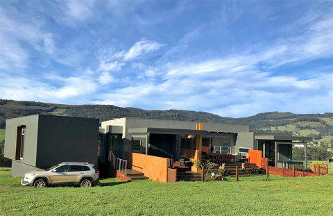 Highland Getaway Luxury Farm Stay B&B - Accommodation Tasmania 0