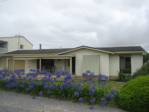 Holiday Magic - Accommodation Tasmania 0