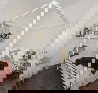 Landmark 1850s Family Fremantle Home - Accommodation Tasmania