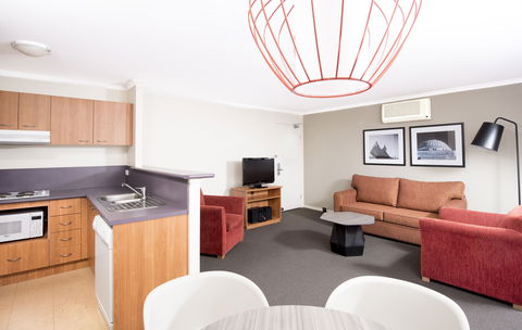 Mantra On Northbourne - Accommodation Tasmania 1
