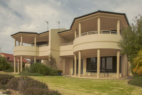 Monterey Waters 27A - Accommodation Tasmania 2