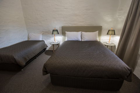 Paxton Square Cottages - Accommodation Tasmania 2