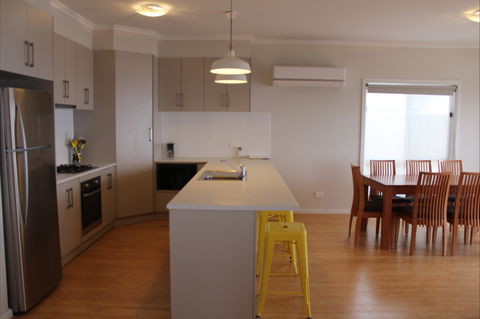 Pelican Place - Accommodation Tasmania 0
