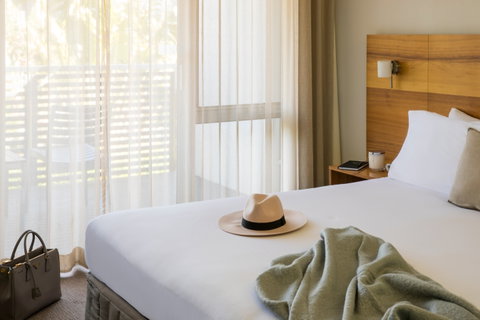 Pullman Magenta Shores Resort - Accommodation Tasmania 1