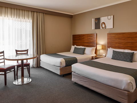 Quality Hotel Dickson - Accommodation Tasmania 1