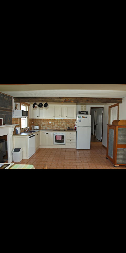 Stable Cottage - Accommodation Tasmania 2