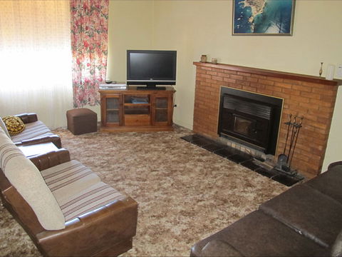 Walters Holiday Home - Accommodation Tasmania 1