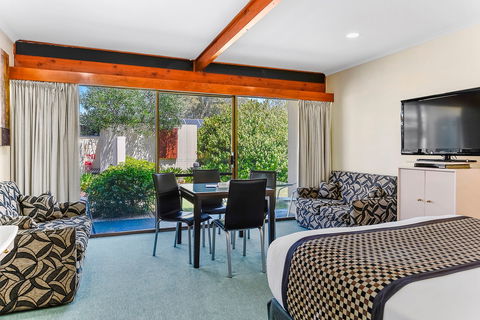 William MacIntosh Motor Lodge - Accommodation Tasmania 1
