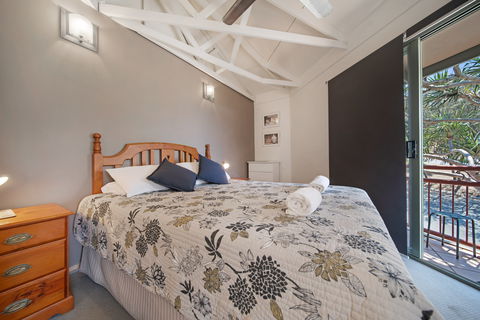 16 Point Lookout Beach Resort - Accommodation Tasmania 1