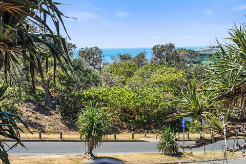 16 Point Lookout Beach Resort - Accommodation Tasmania 2