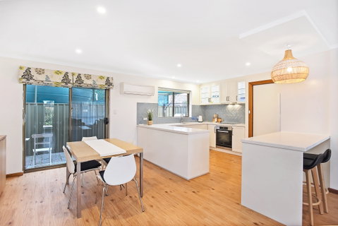 4/11 Cornhill Road - Accommodation Tasmania 1