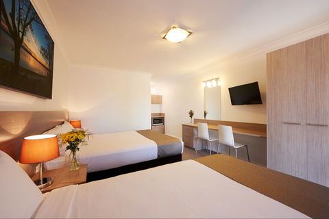 Adelong Motel - Accommodation Tasmania 1