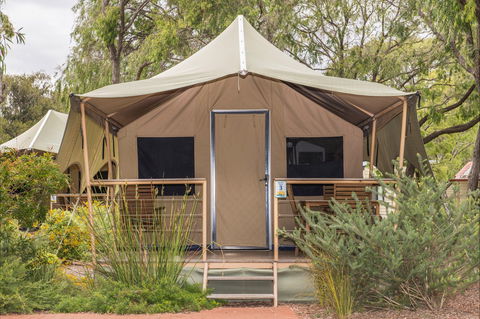 Amblin Holiday Park - Accommodation Tasmania 0