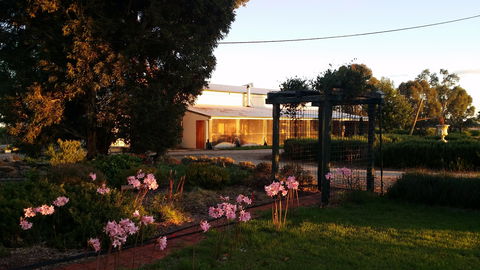 Angas Plains Wines Suites - Accommodation Tasmania 1