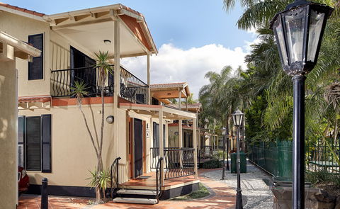 Ashmore Palms Holiday Village - Accommodation Tasmania 1