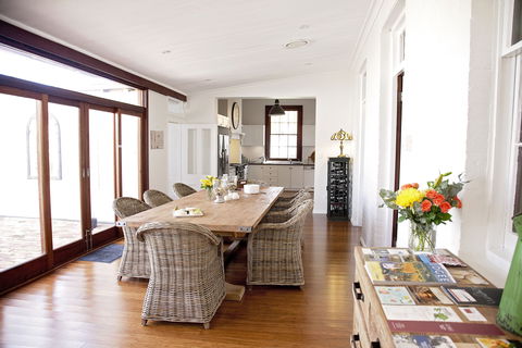 Cawarra On The Park - Accommodation Tasmania 1