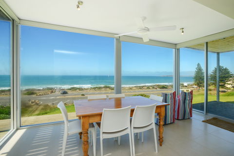 Chiton On The Rocks - Breathtaking Panoramic Coastal Views - Accommodation Tasmania 0