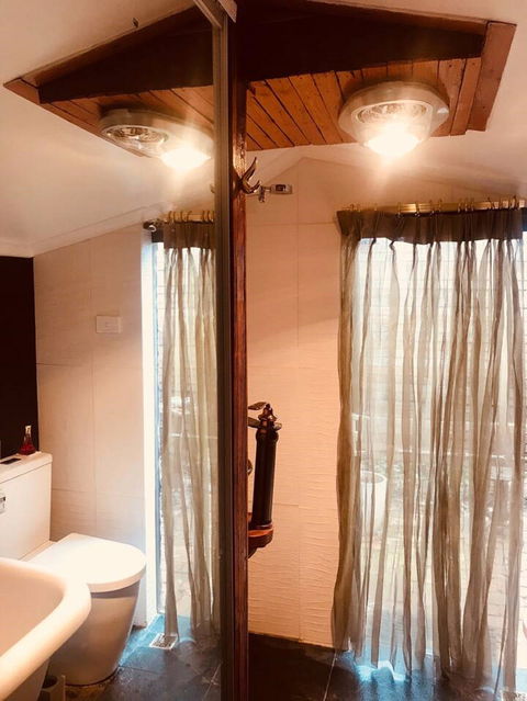 Cootamundra, Australia Rural Accommodation - Accommodation Tasmania 1