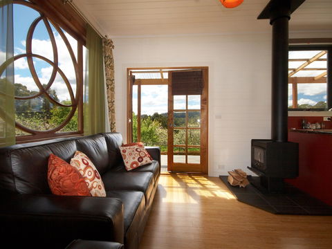 Elvenhome Farm Cottage - Accommodation Tasmania 0