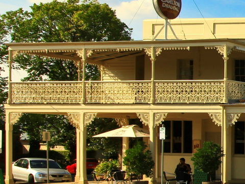 Hibernian Hotel Apartments - Accommodation Tasmania 2