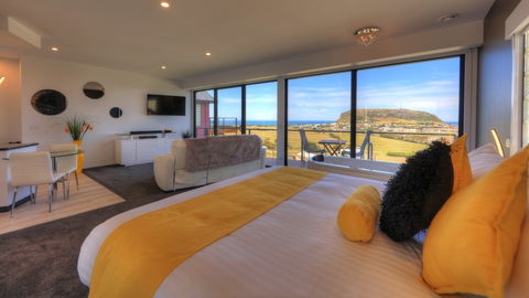 Horizon Deluxe Apartments - Accommodation Tasmania 0