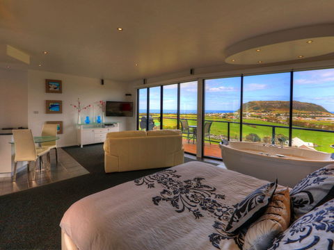 Horizon Deluxe Apartments - Accommodation Tasmania 2