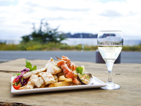 Hotel Bruny - Accommodation Tasmania 0