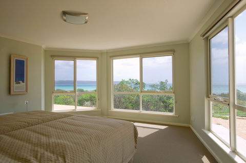 Island Beach Lodge - Accommodation Tasmania 1