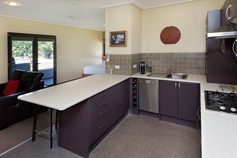Kickenback Studio - Accommodation Tasmania 2