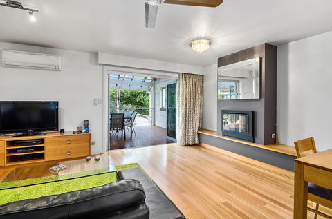 Limestone Coast Apartments - Accommodation Tasmania 1