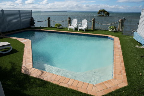 Moreton Bay Beach Lodge - Accommodation Tasmania 0