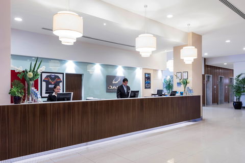 Oaks Glenelg Plaza Pier Suites - Accommodation Tasmania 1