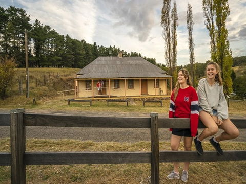Old Trahlee - Accommodation Tasmania 1